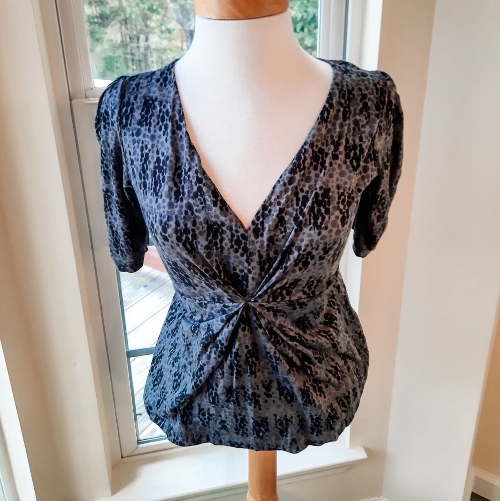 Banana republic small snake print half sleeve